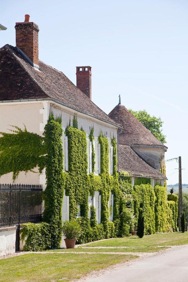 Chateau De La Resle - Design Hotels Montigny-la-Resle Dış mekan fotoğraf